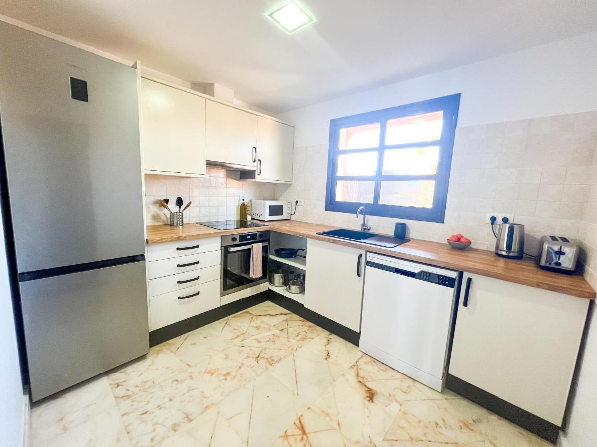 Villa Tarabilla With Private Pool & Ocean Views Corralejo Exterior foto